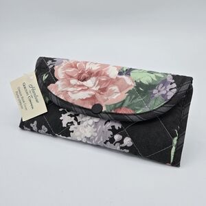 Vintage Quilter's Common Floral Cheque Book Cover